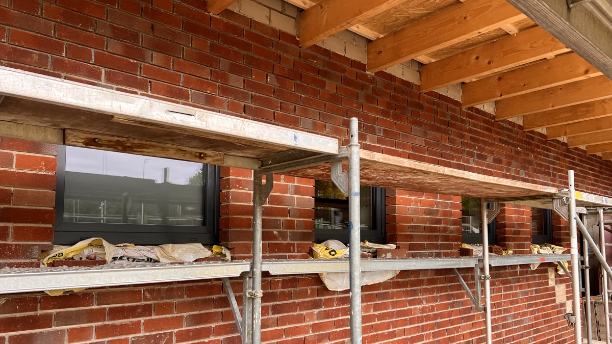 IMG_2025-10-09_1_fenster IMG_2025-10-09_1_fenster